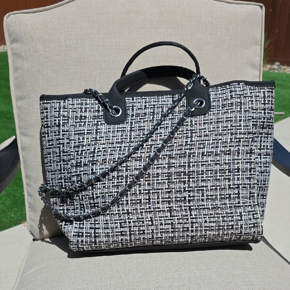 Tweed Black and White Women's Tote Bag Silver Tone Chain - Picture 3 of 5